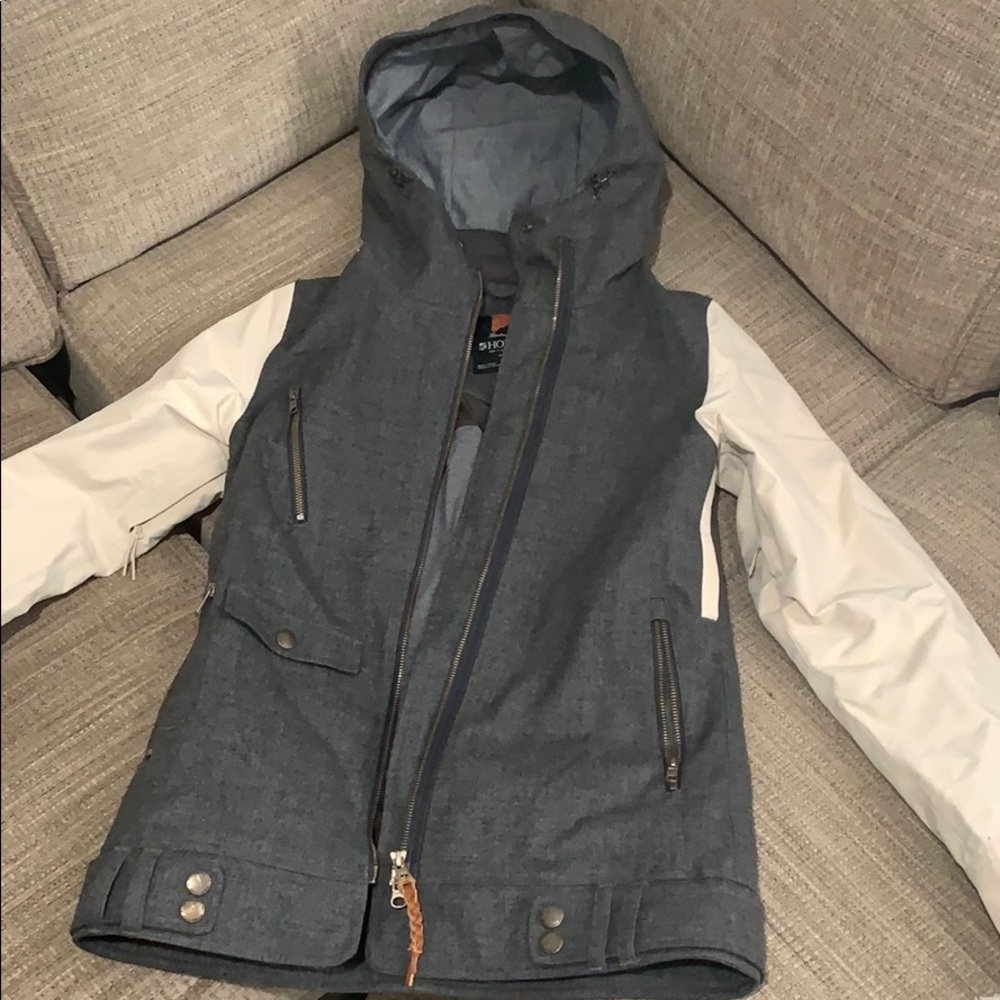 Women’s snow jacket